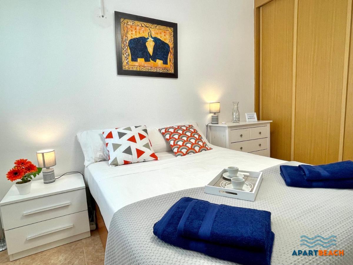 Apartbeach Los Juncos Residencial Piscinas Y Petanca La Pineda Exterior photo