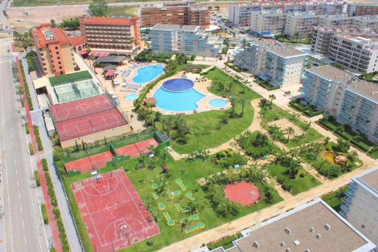 Apartbeach Los Juncos Residencial Piscinas Y Petanca La Pineda Exterior photo
